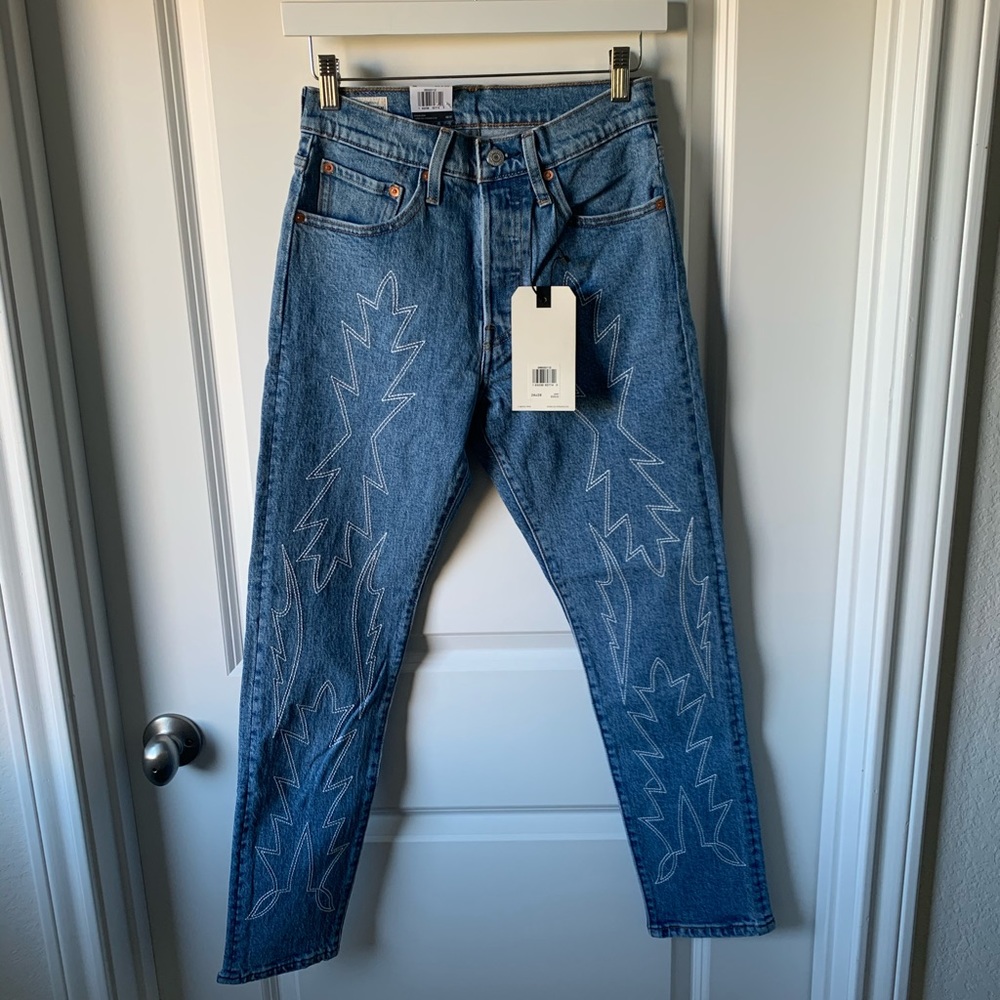 RESTOCKED Levi’s 501 high rise skinny in Del Norte - Picture 7 of 7